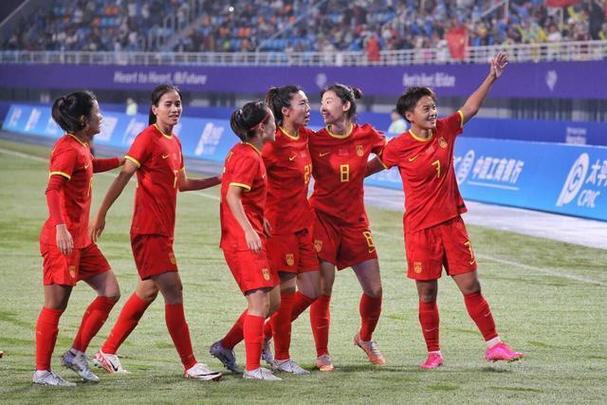 中国女足半场8比0蒙古女足的相关图片
