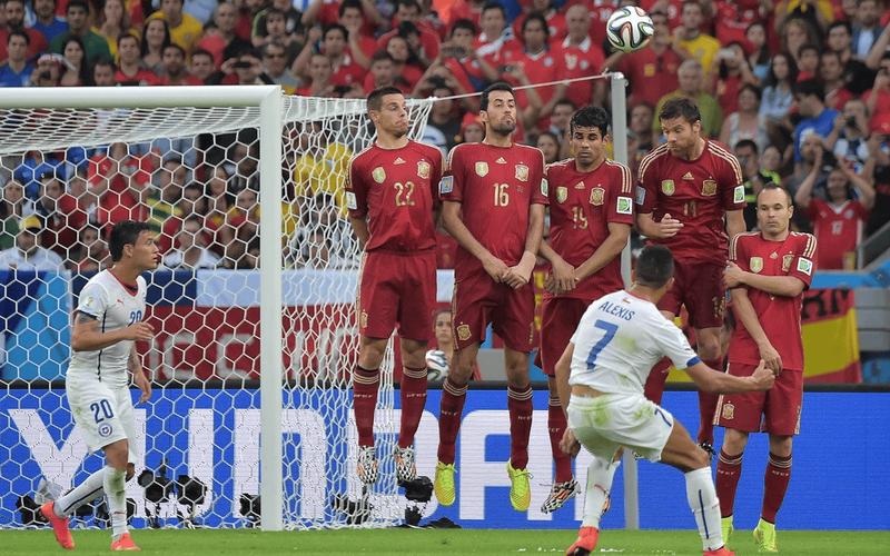 直播:男足决赛巴西VS西班牙的相关图片