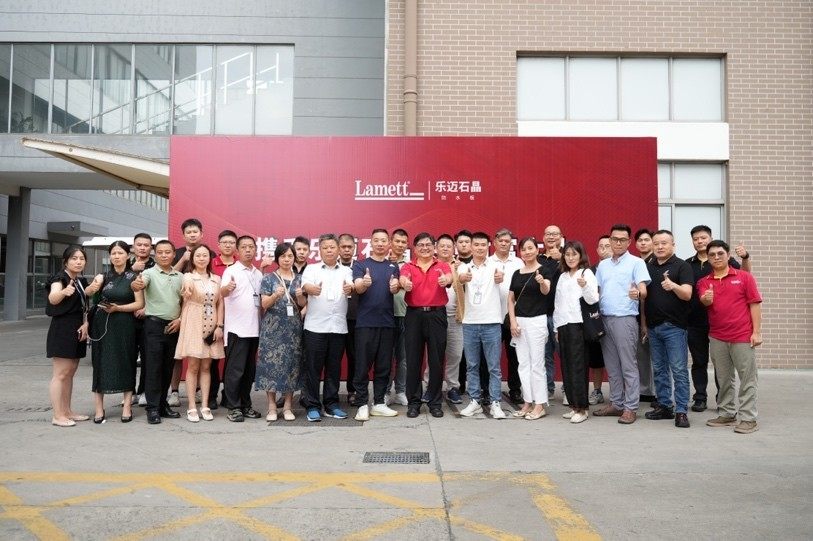 单日签约30家！什么品牌能以如此速度引爆招商热潮？