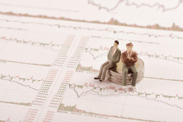 基金的持仓情况对投资者的决策有何影响？